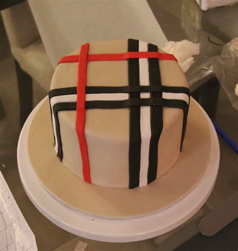 burberry cake designs|ada burberry cake.